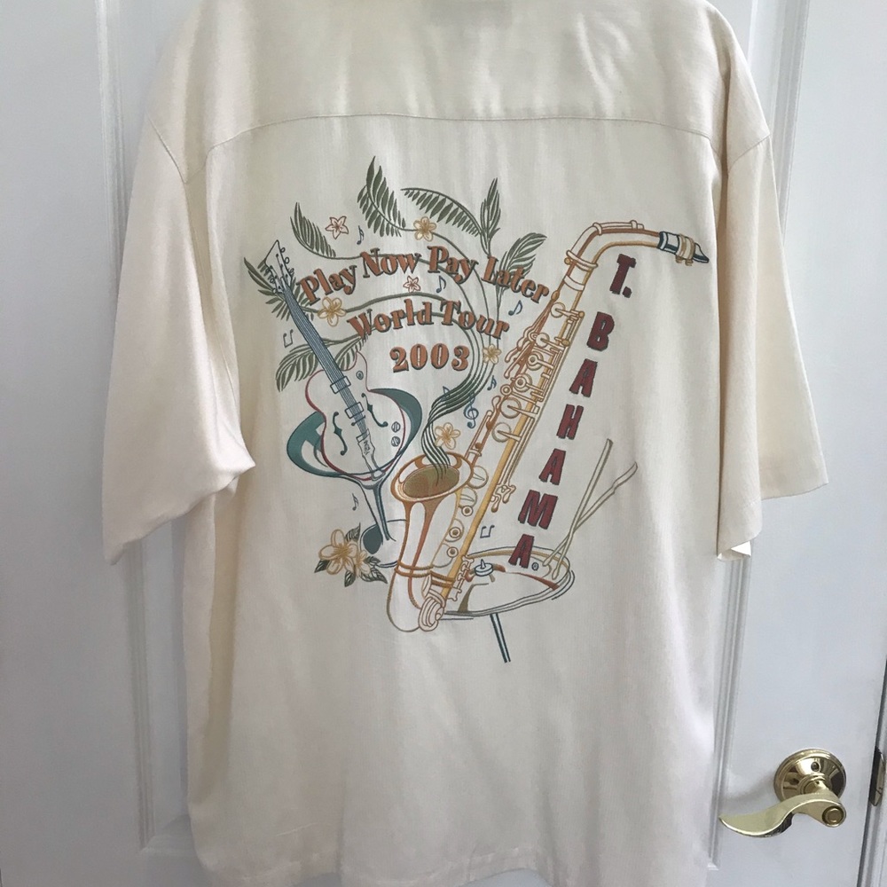 Tommy Bahama Retired Embroidered Camp Shirt Large
